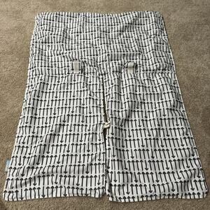 Goldbug On the Go Baby Car Seat Cover White w/ Gray Arrows Unisex Lightweight